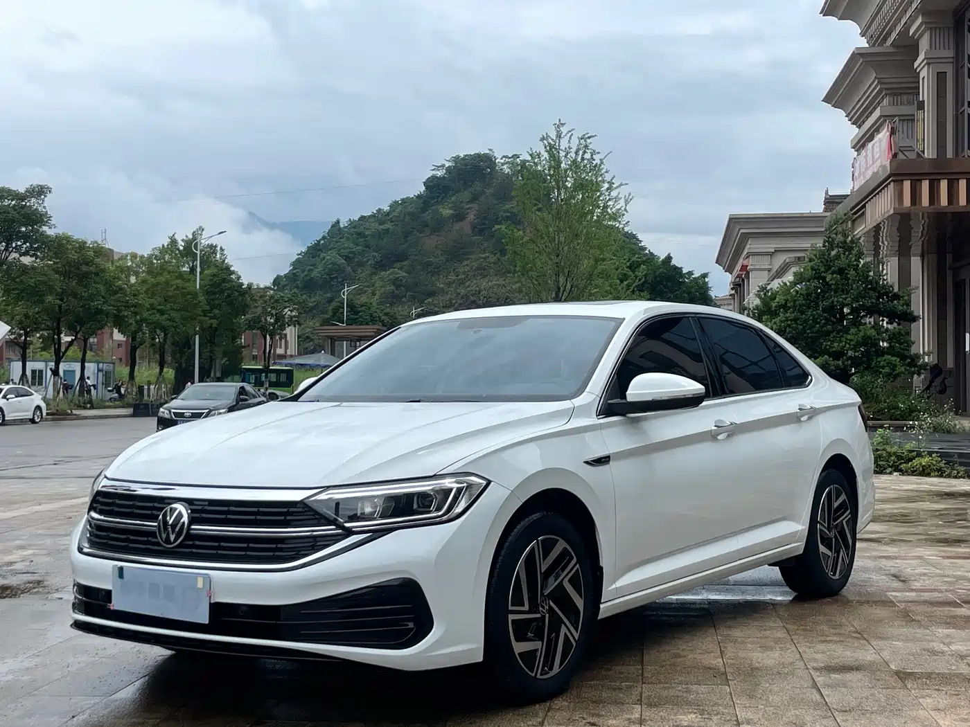 Volkswagen Sagitar 2023 Model Year 280TSI DSG Surpass Edition