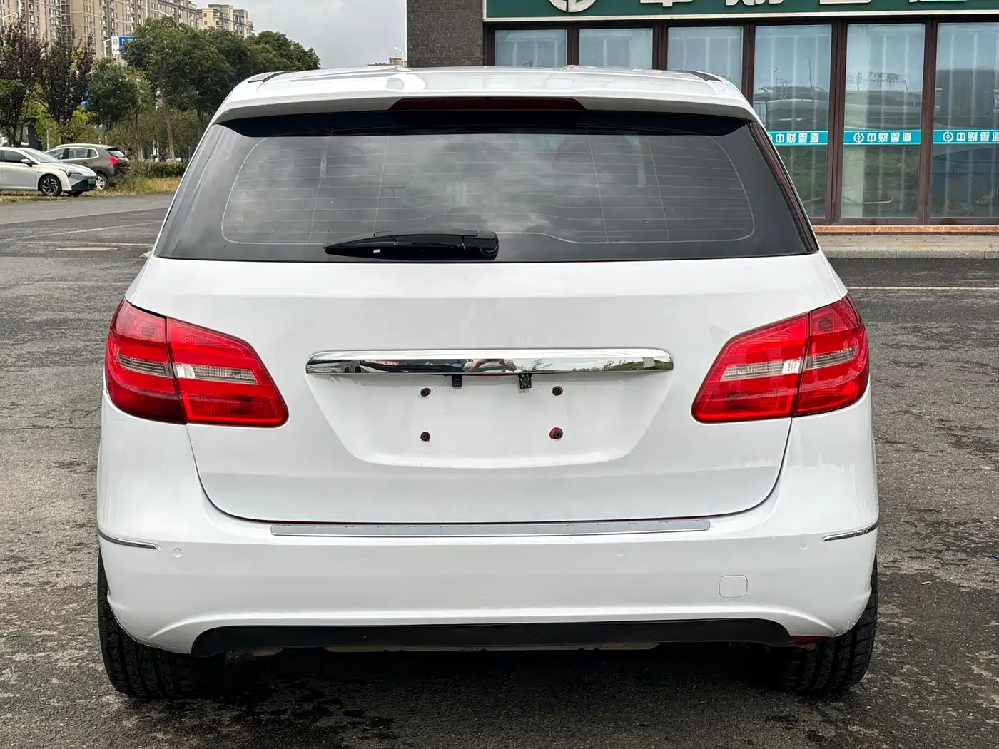 Mercedes-Benz B-Class 2013 2012 B 180