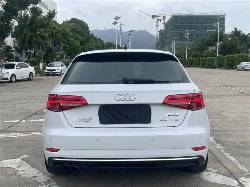 Audi A3 2019 Sportback 35 TFSI Progressive China VI фото 6