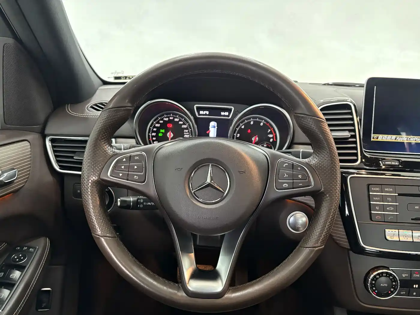 Mercedes-Benz GLE 2018 GLE 320 4MATIC Dynamic Ultimate Edition фото 15