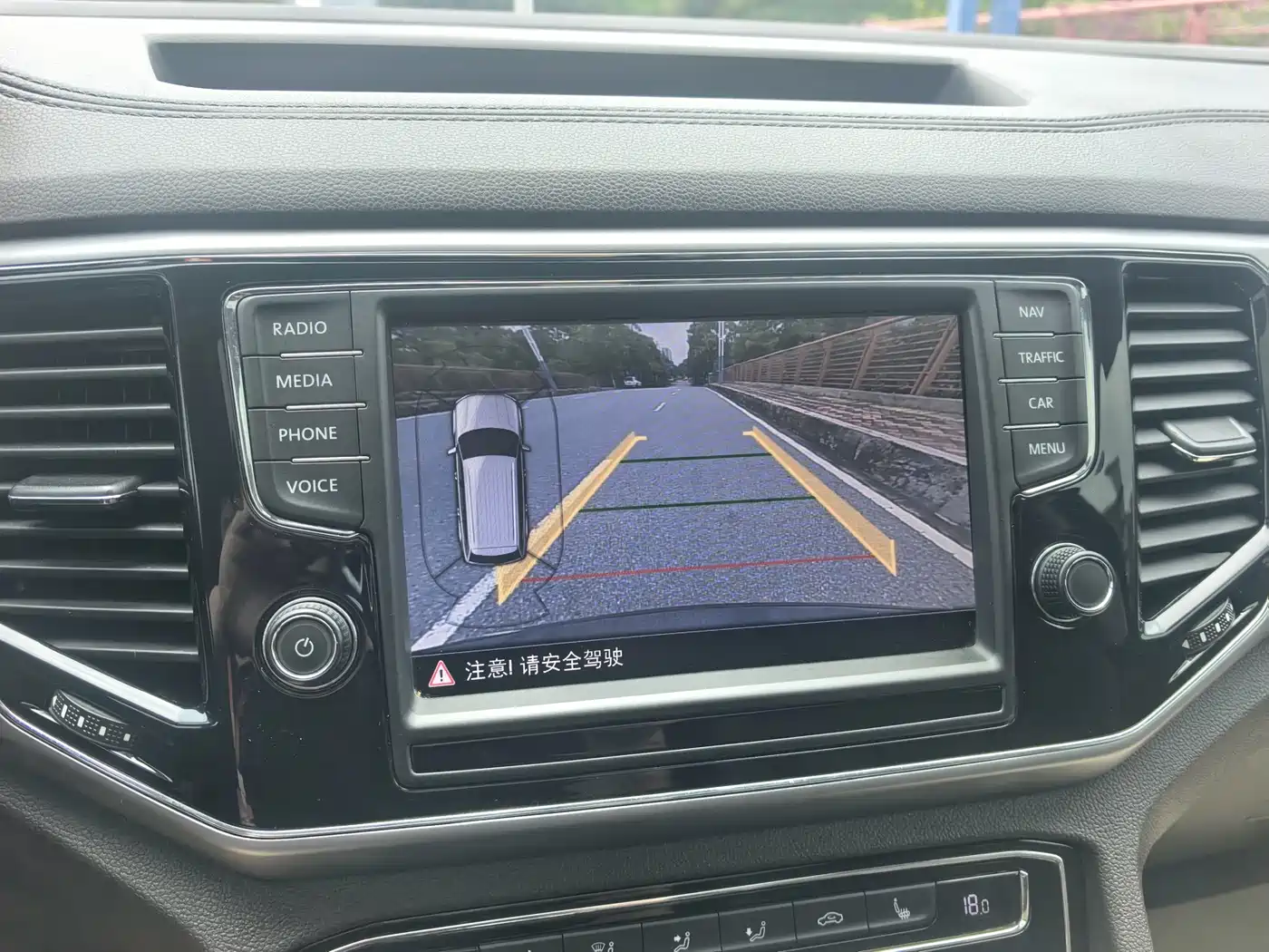 Volkswagen Teramont 2019 380TSI 4WD Luxury Edition China VI фото 11