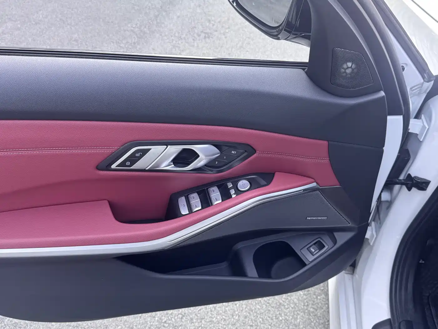 BMW 3 Series 2023 325Li M Sport Package фото 8