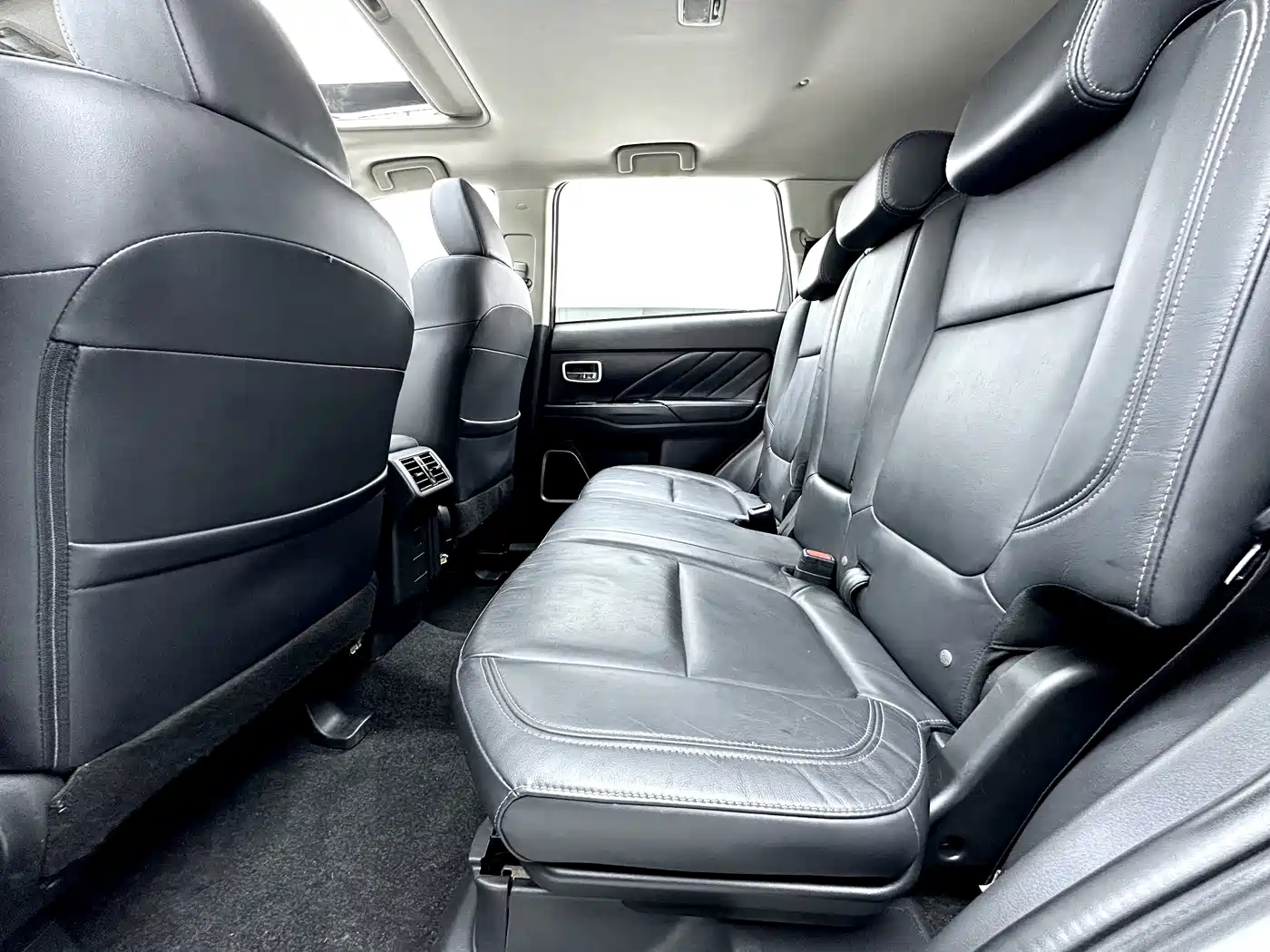 Mitsubishi Outlander 2019 2.0L 2WD Enjoy 5-Seater China VI фото 10