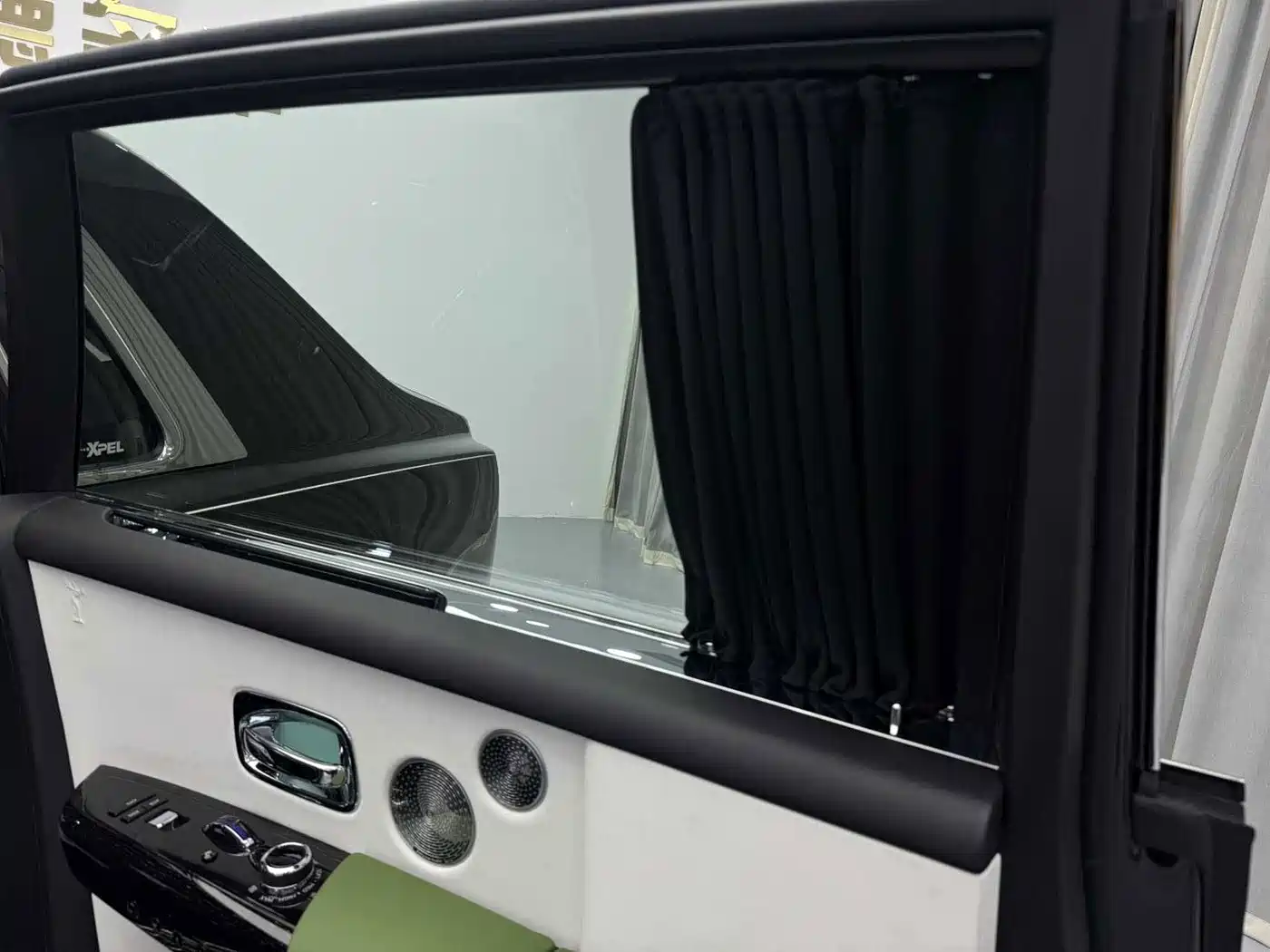 Rolls-Royce Phantom 2023 2018 6.7T Long Wheelbase Version