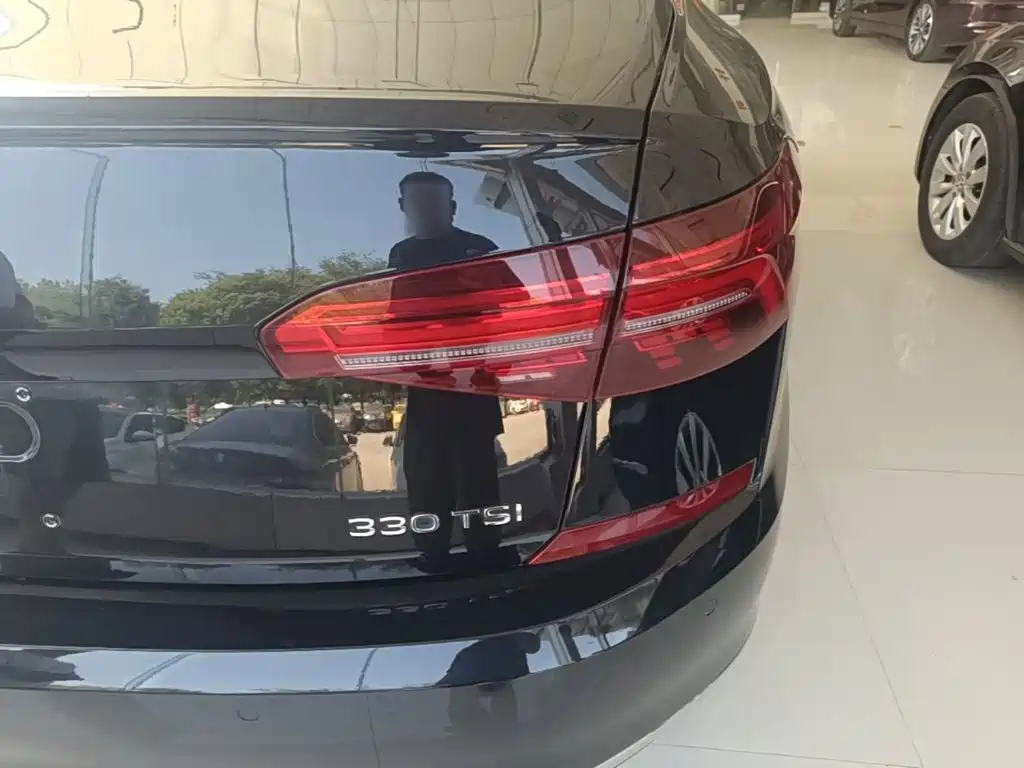 Фото 8 - Volkswagen Passat