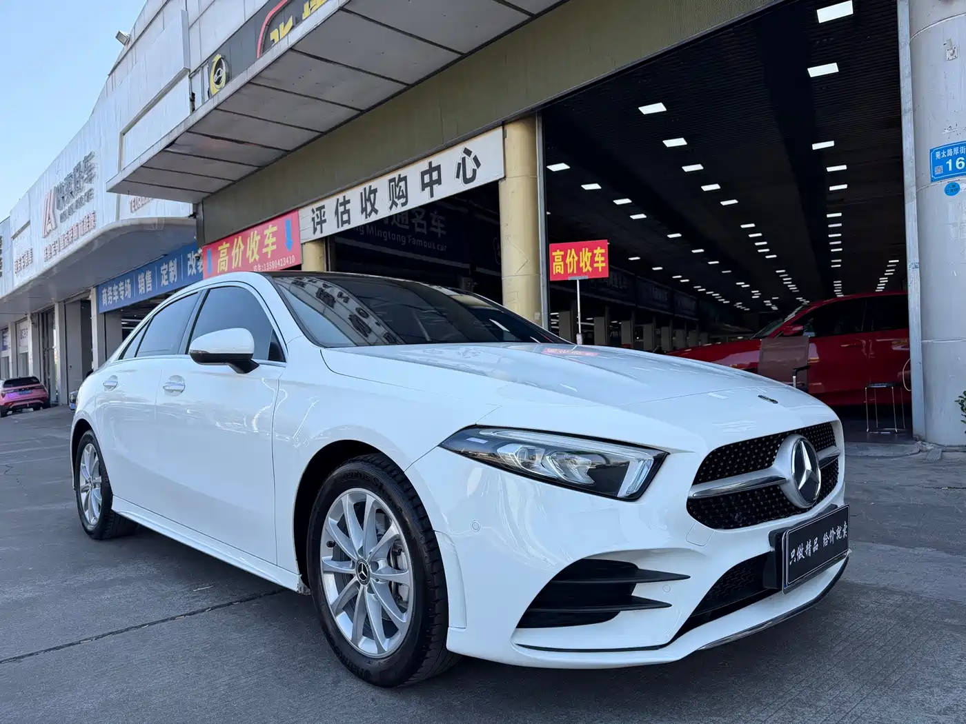 Mercedes-Benz A-Class 2020 A 200 L Sport Sedan фото 2