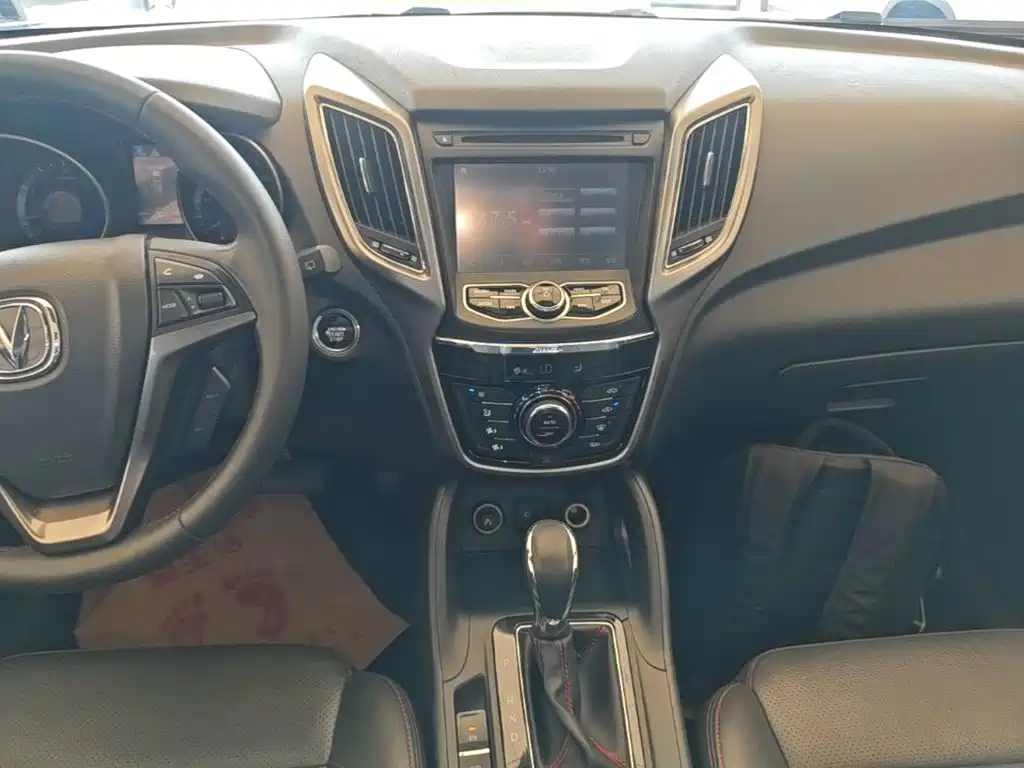 Changan CS75 2015 2014 1.8T Automatic Elite (China IV)
