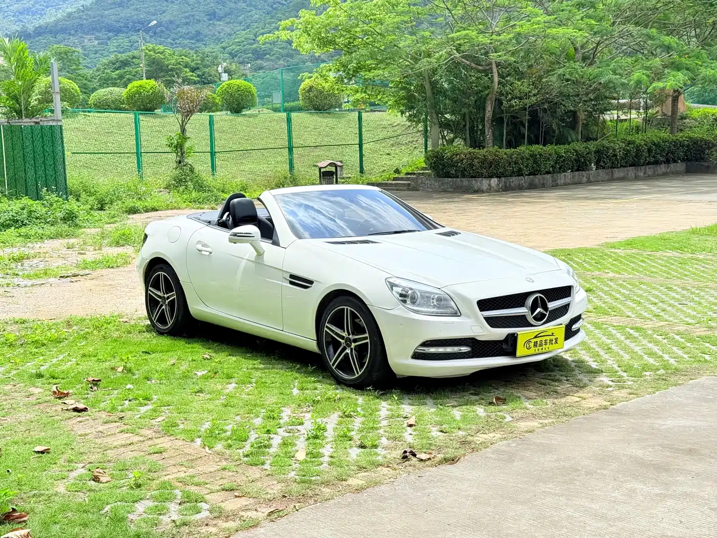 Mercedes-Benz SLK-Class 2014 2011 SLK 200 Fashion