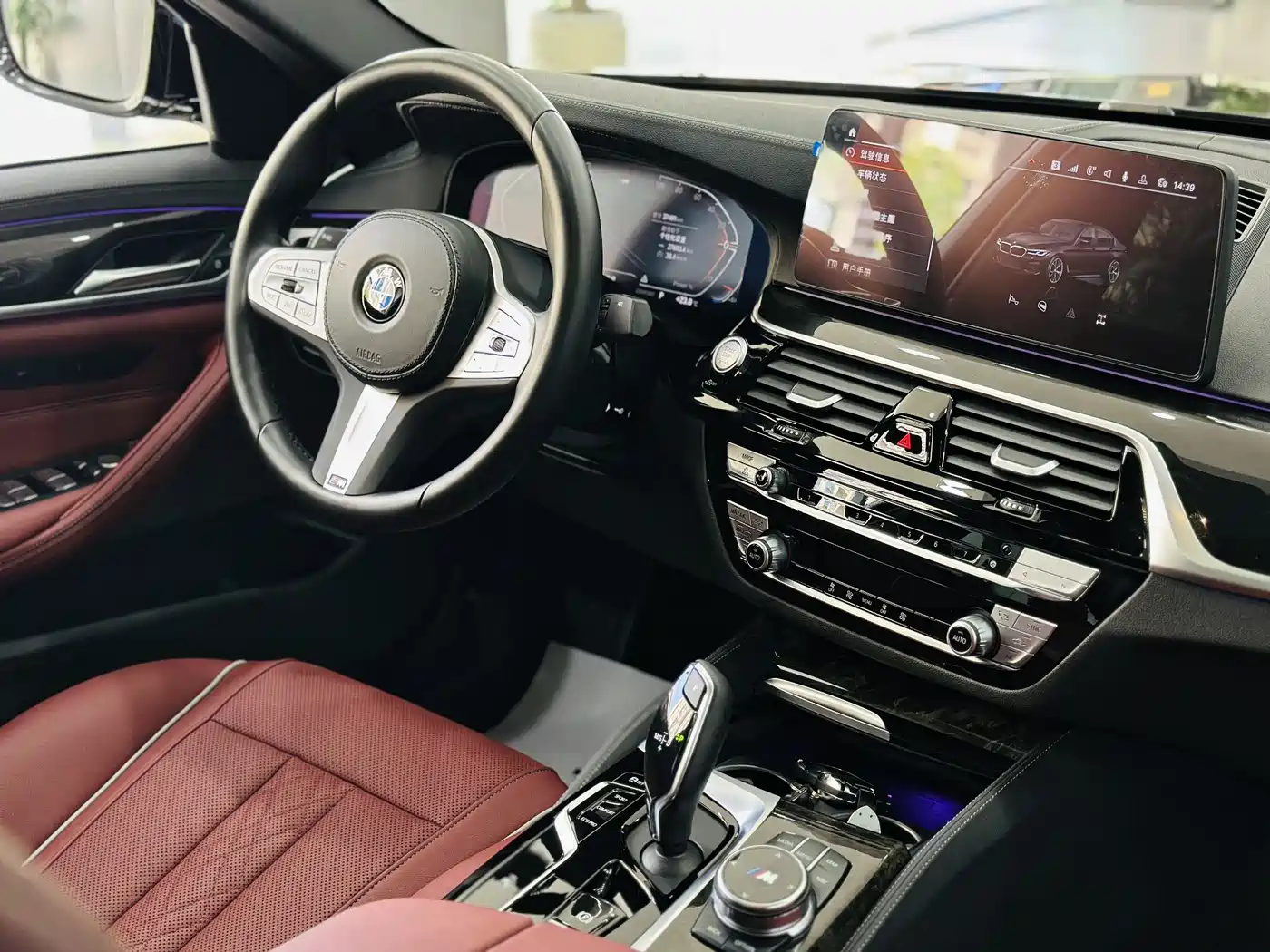 BMW 5 Series 2022 Model Second Facelift 525Li M Sport Package фото 13