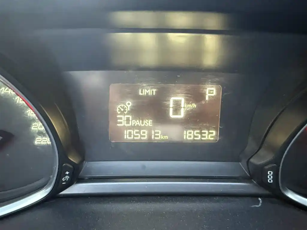 Peugeot 308S 2015 1.6T Auto Dynamic Edition фото 5