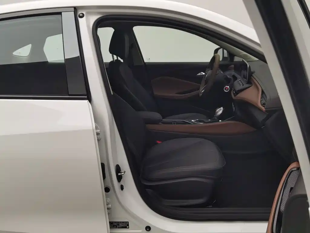 Фото 23 - Buick Verano