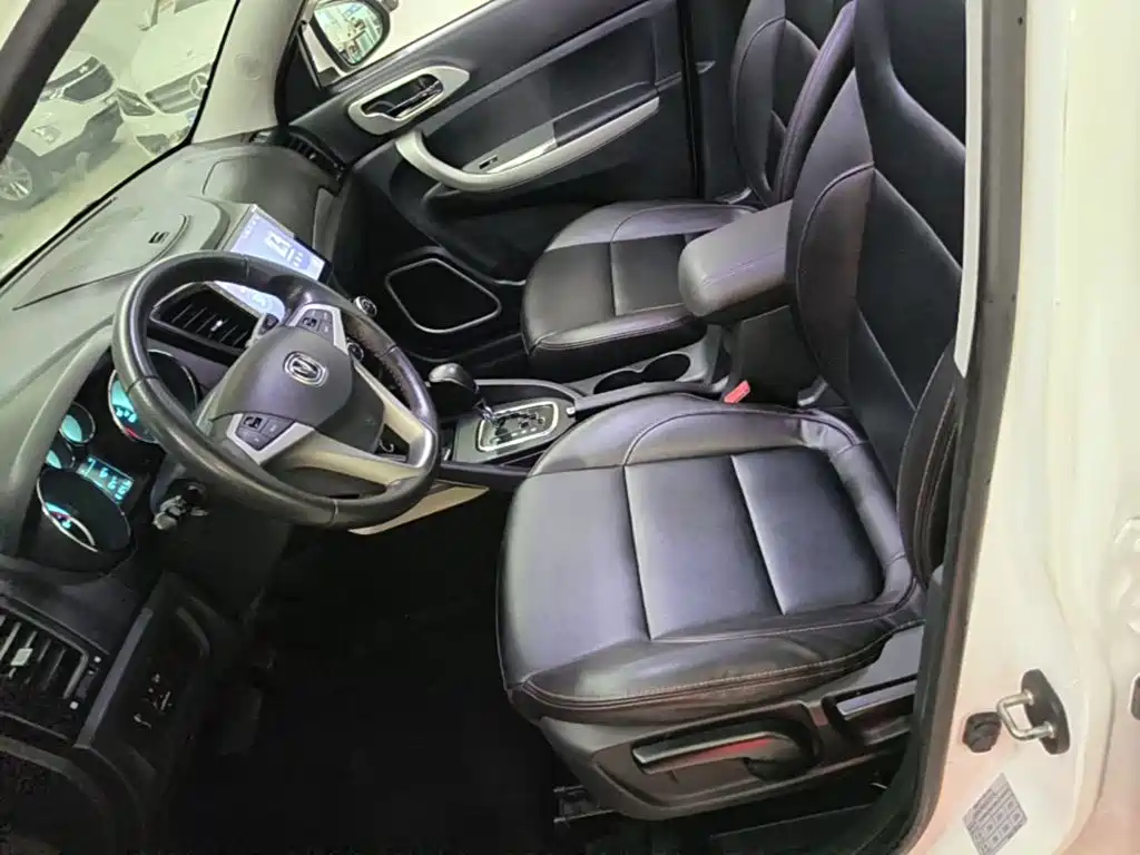 Фото 15 - Changan CS35