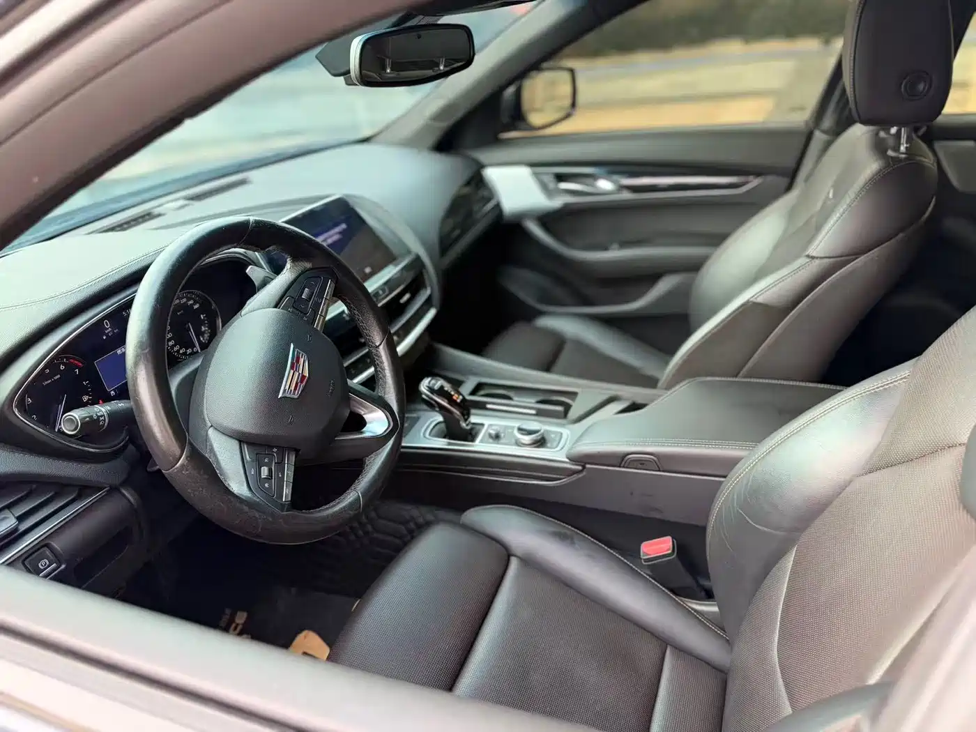 Cadillac CT5 2019 2020 28T Leading Sport