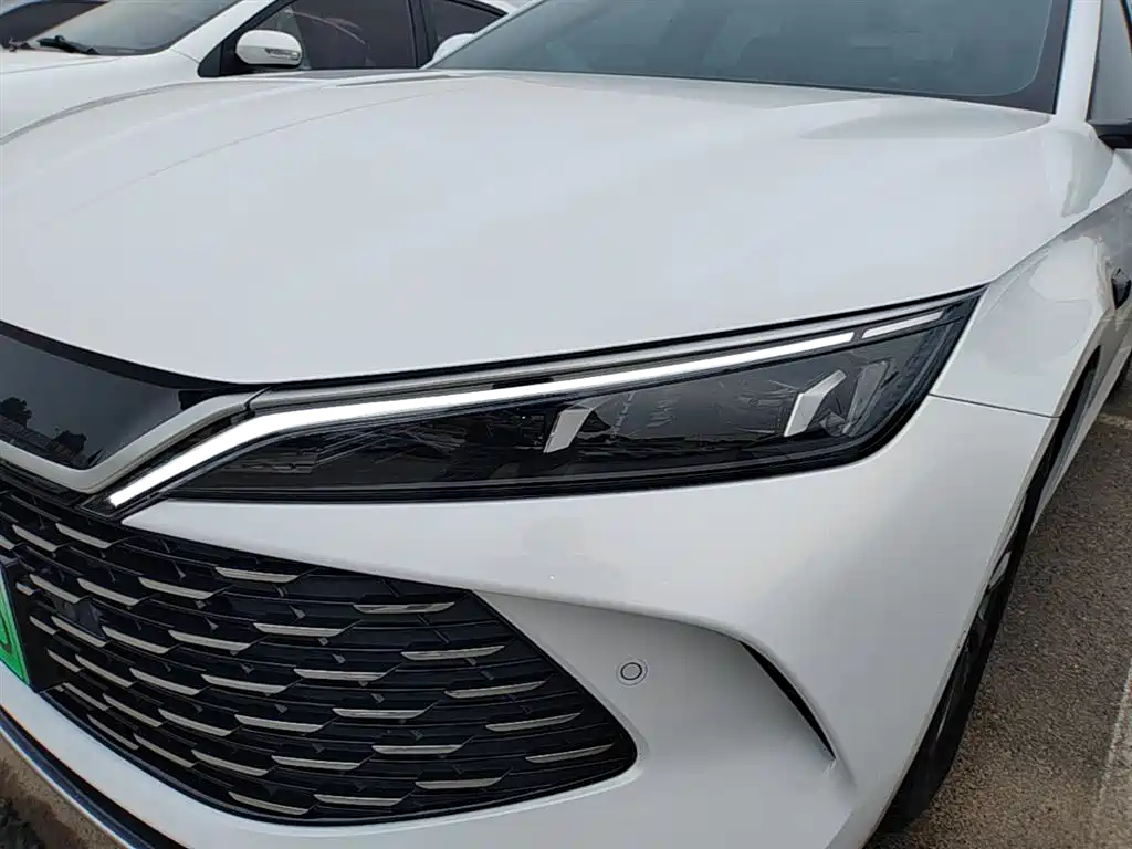 BYD Qin L 2025 DM-i Smart Drive Edition 80KM Leading фото 24