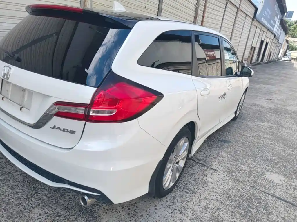 Honda Jade 2019 2017 1.8L Automatic Comfort Edition 5-seater