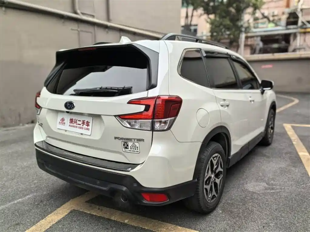 Subaru Forester 2020 2.0i Luxury Edition фото 5