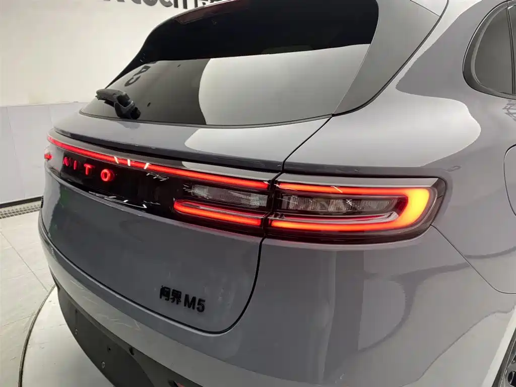 AITO Wenjie AITO M5 2024 Extended Range Max RS AWD Advanced Smart Driving Edition фото 10