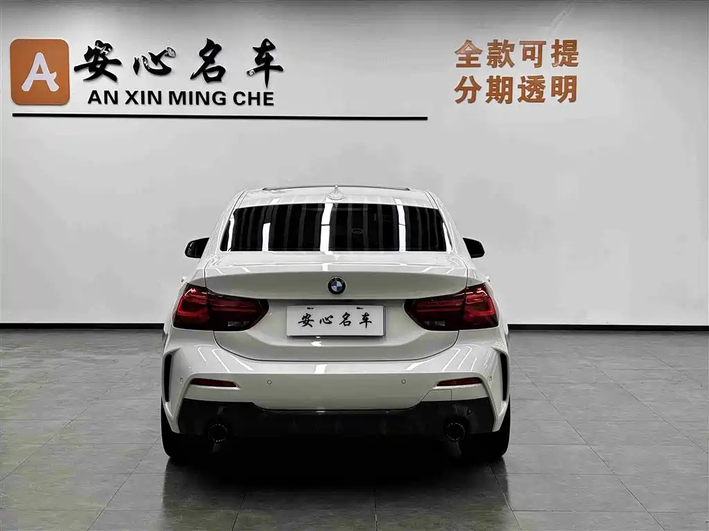BMW 1-SERIES