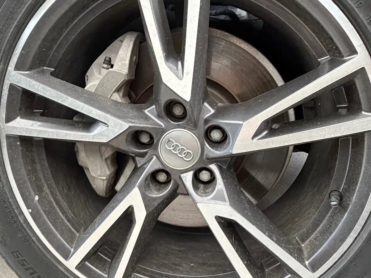 Audi Q5L 2020 40 TFSI Prestige Fashion фото 4