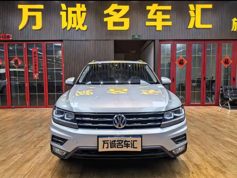 Volkswagen Tiguan L 2019 330TSI Automatic 2WD Panorama Comfort Edition China VI фото 2