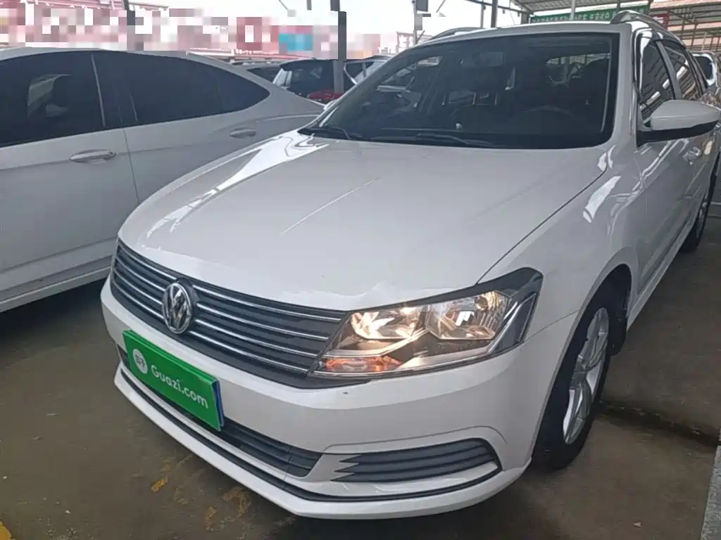 Volkswagen Lavida Tour 2017 1.6L Automatic Trend Edition фото 2