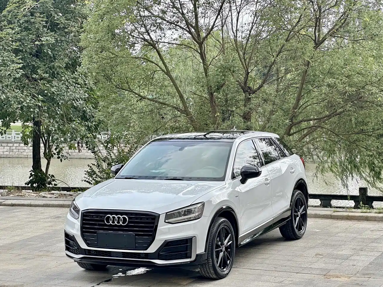 Audi Q2L 2020 35 TFSI Progressive Dynamic Model