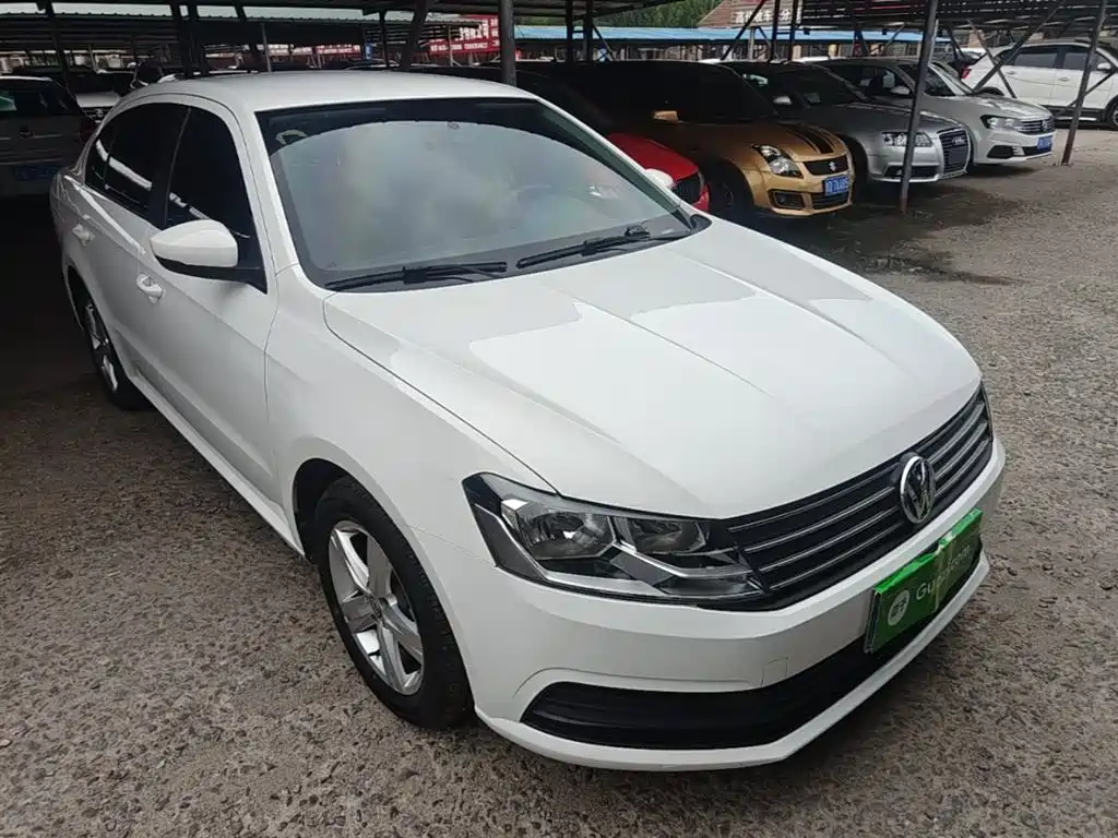 Volkswagen Lavida 2017 1.6L Manual Trend Edition фото 4