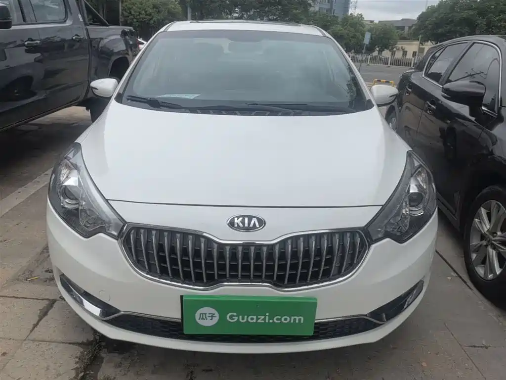 Kia K3 2013 1.6L Automatic GLS фото 3