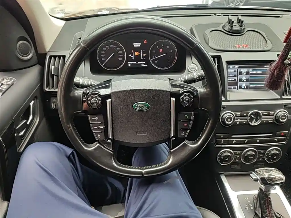 Land Rover Freelander 2 2015 2.0T Si4 HSE Luxury Collector's Edition фото 11