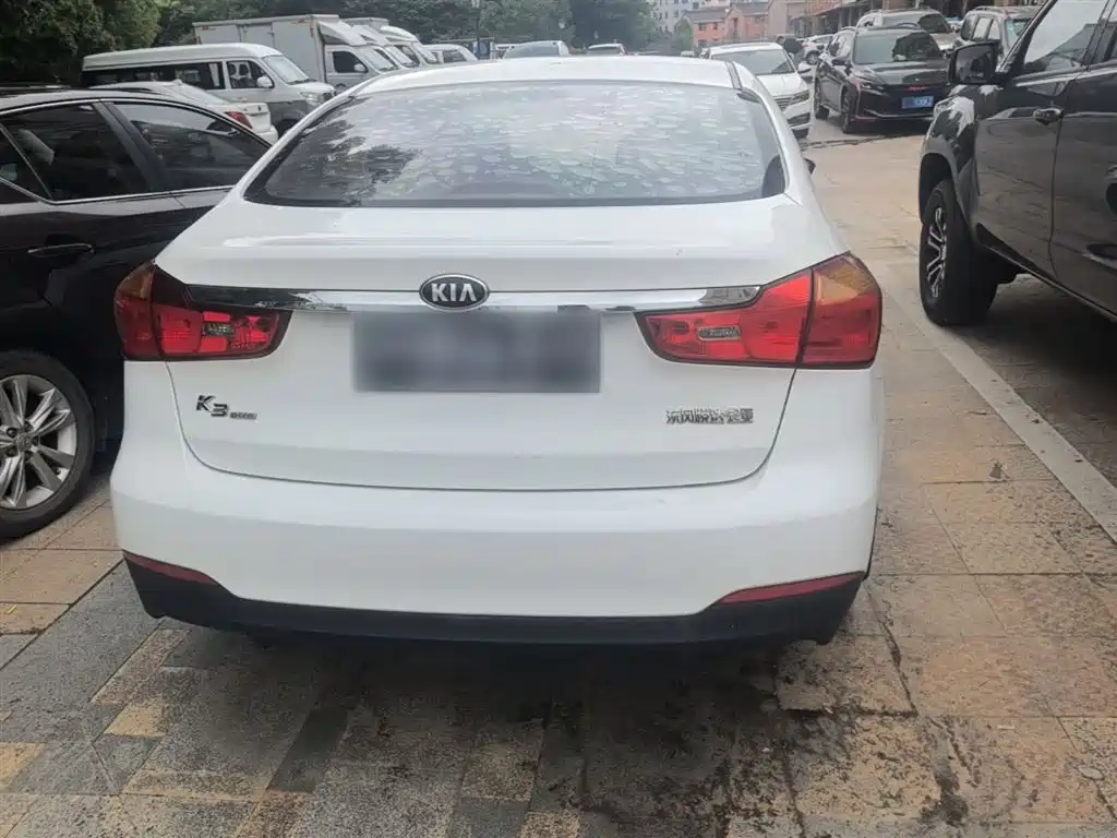 Kia K3 2013 1.6L Automatic GLS фото 6
