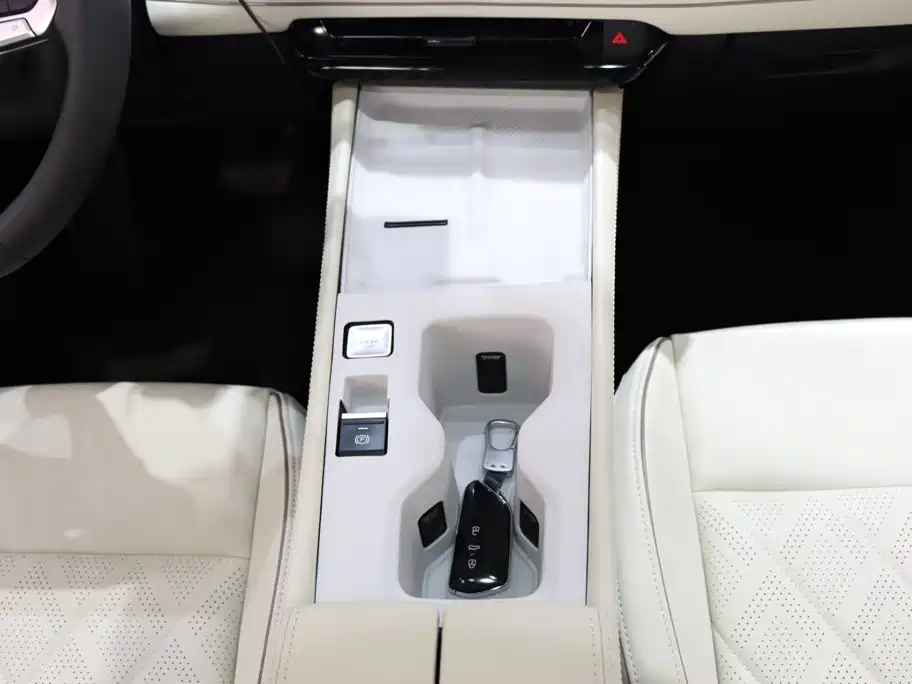 Volkswagen Sagitar 2026 2025 300TSI DSG High-end Model