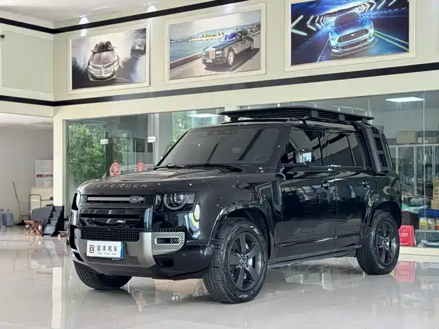 Land Rover Defender 110 3.0T P400 X-DYNAMIC HSE