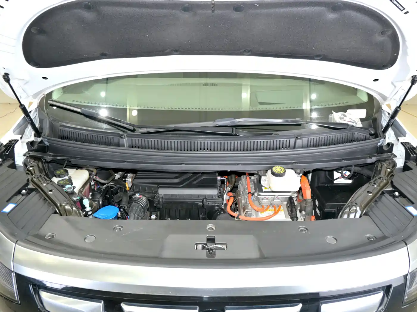 Denza D9 2022 DM-i 970 AWD Flagship фото 28