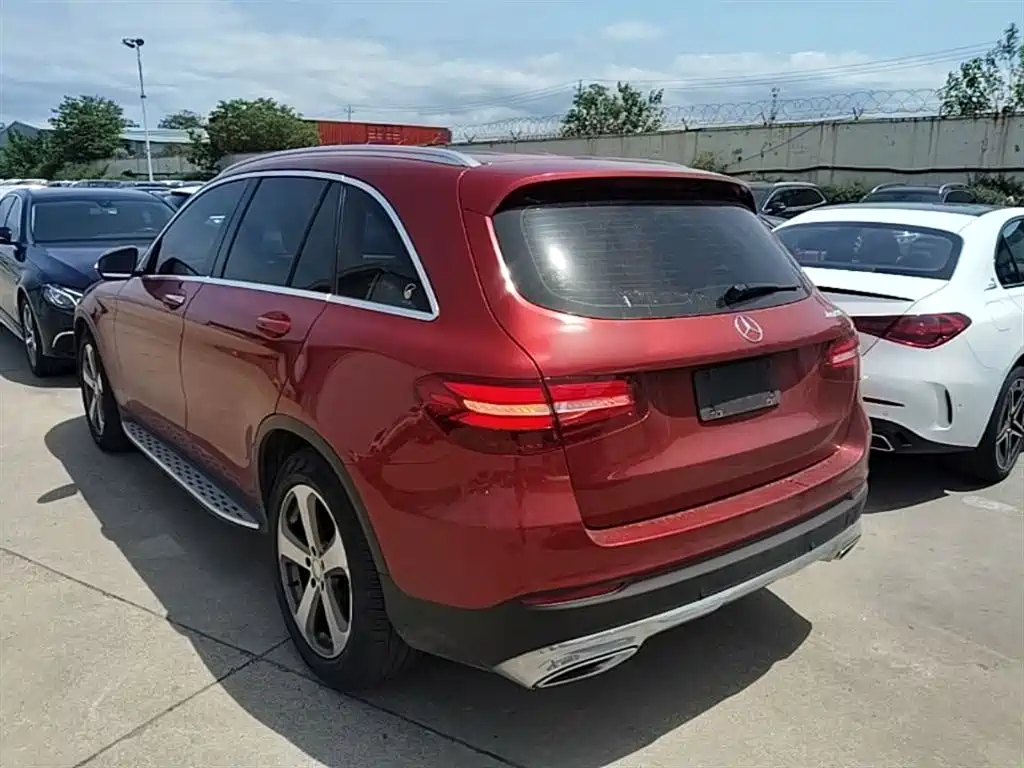 Mercedes-Benz GLC 2016 GLC 260 4MATIC Luxury фото 5