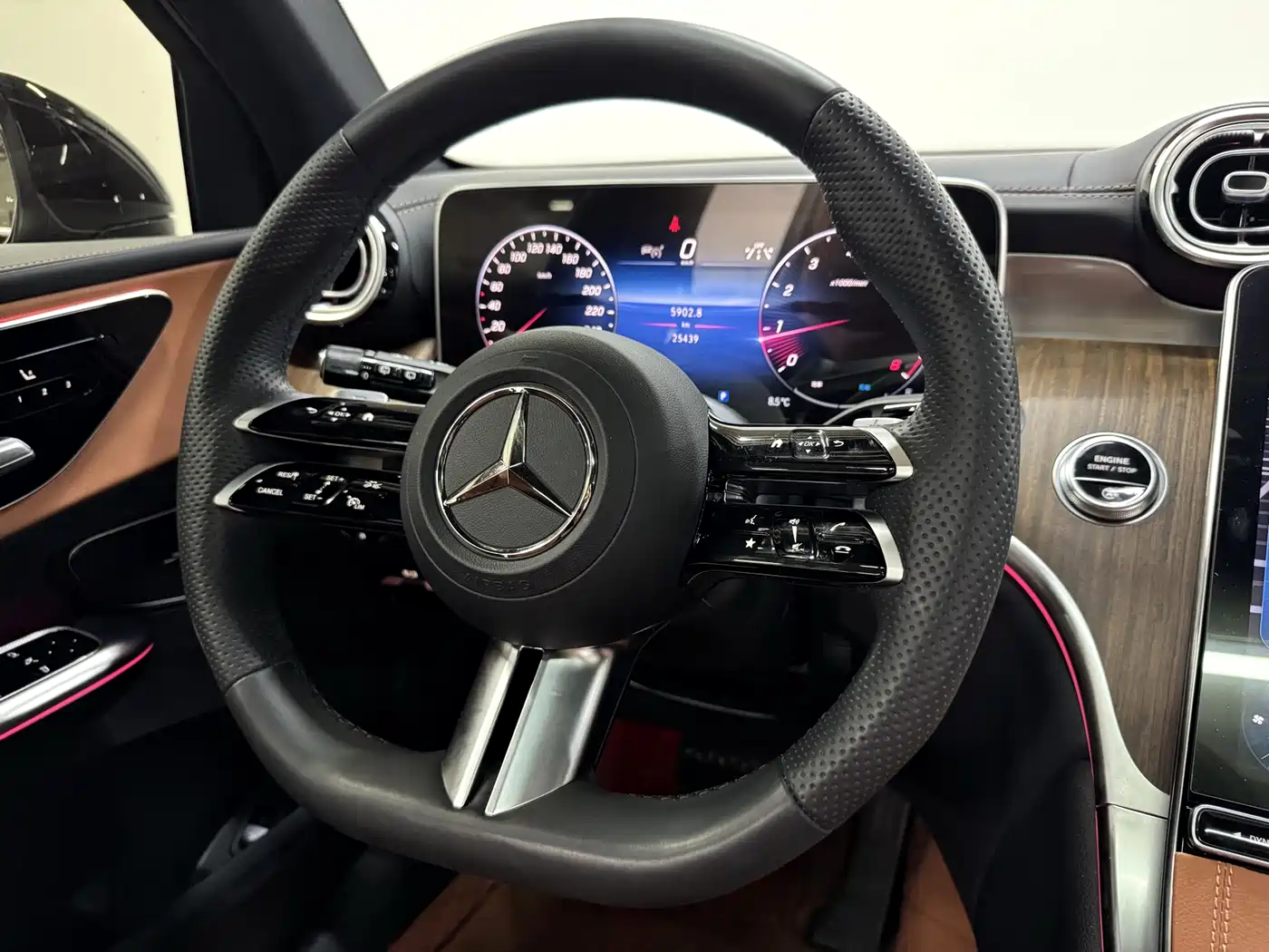Mercedes-Benz GLC 2024 GLC 300 L 4MATIC Dynamic 5-seater фото 13