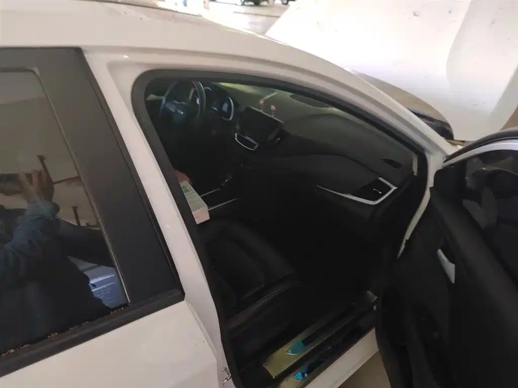 Chevrolet Cavalier 2018 320 Auto Enjoy Sunroof Edition фото 19