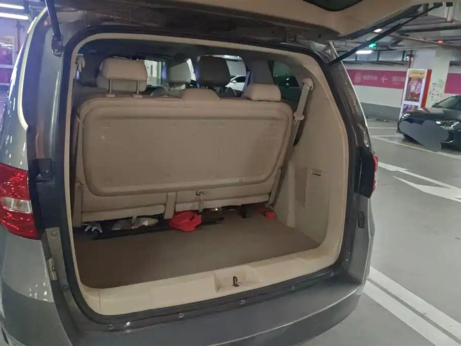 Buick GL8 2018 28T Luxury Model China VI фото 4