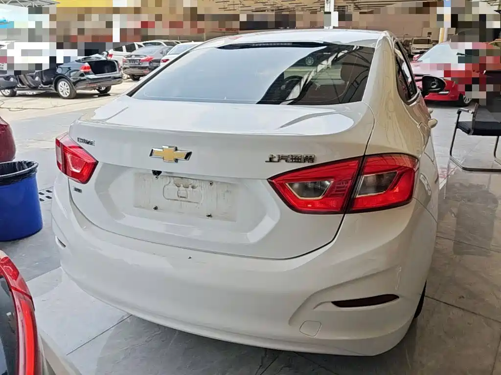 Chevrolet Cruze 2018 2018 320 Automatic Pioneer Sunroof Edition