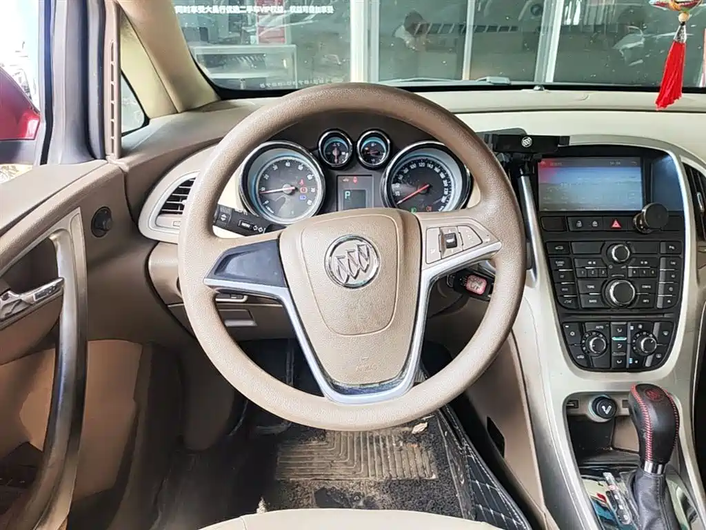 Buick Excelle 2013 GT 1.6L Automatic Fashion Edition фото 11