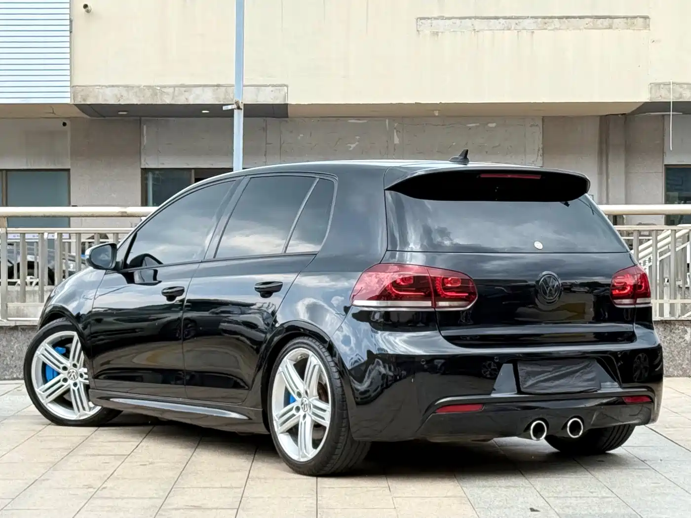 Volkswagen Golf (Import) 2013 2011 2.0TSI R