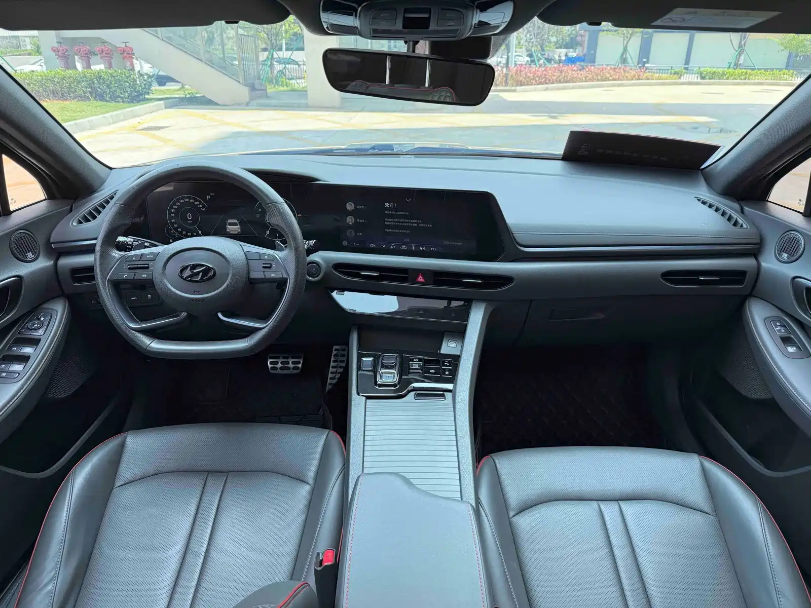 Фото 9 - Hyundai Sonata