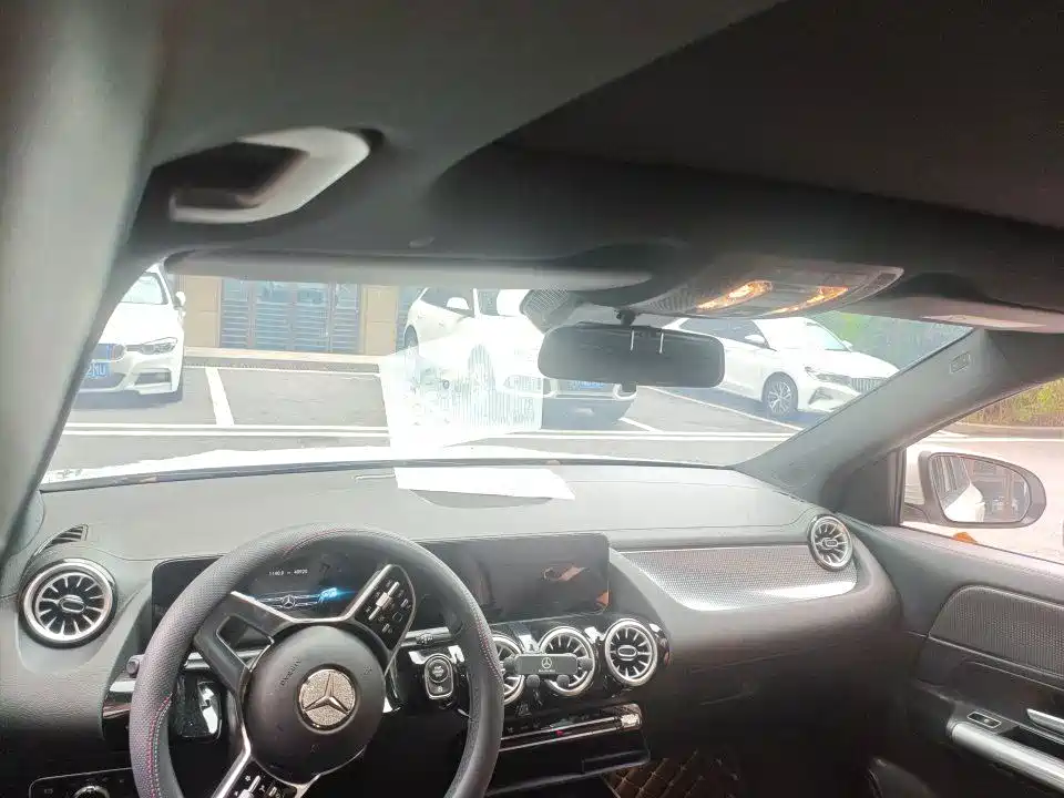 Mercedes-Benz GLA 2023 2023 GLA 220