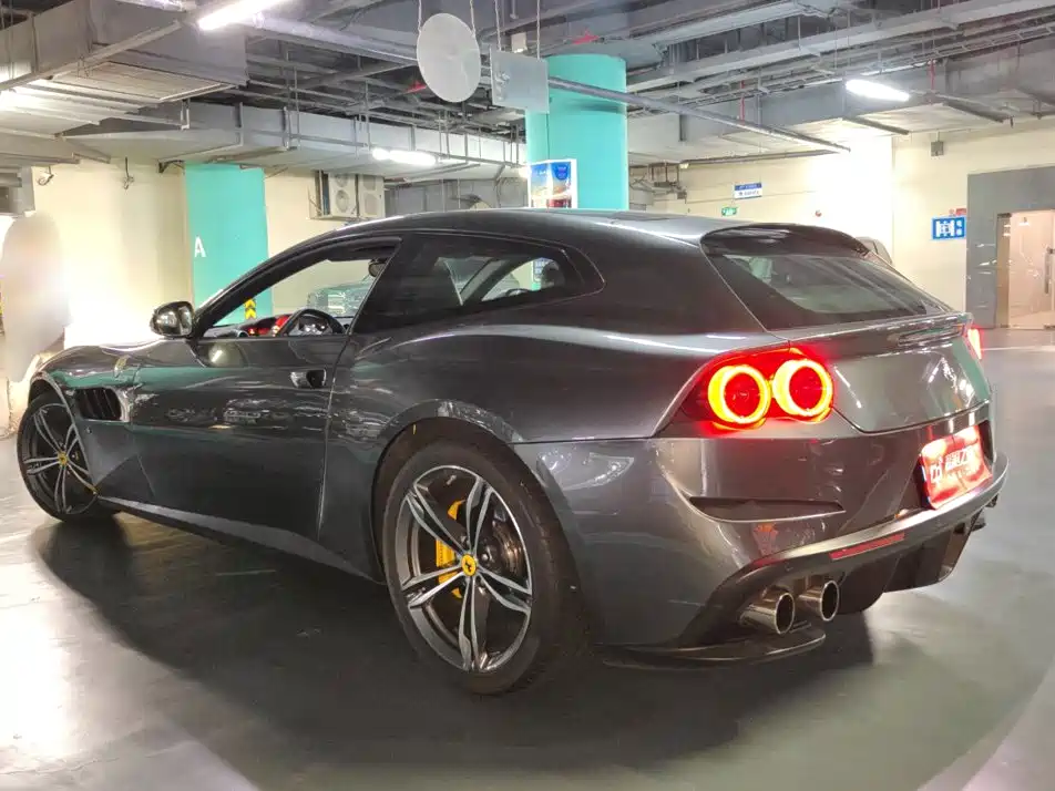 2019 Ferrari GTC4Lusso