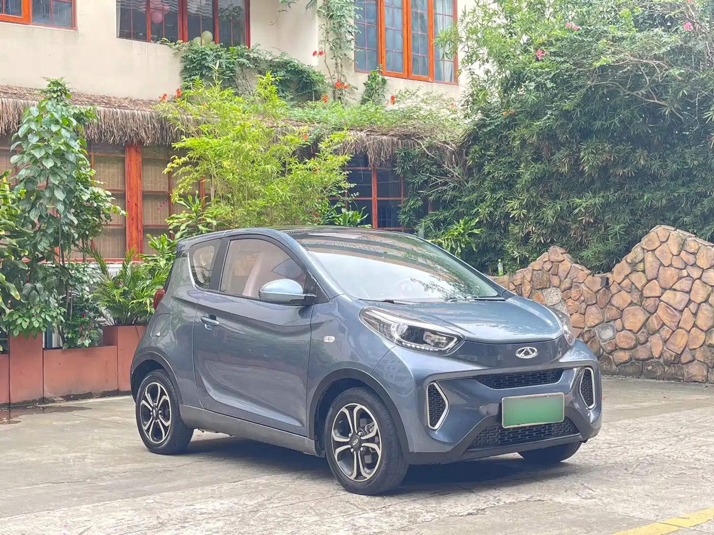 QQ New Energy Little Ant 2021 2021 200K Fans Edition Talent Version (NCM Battery 301km)