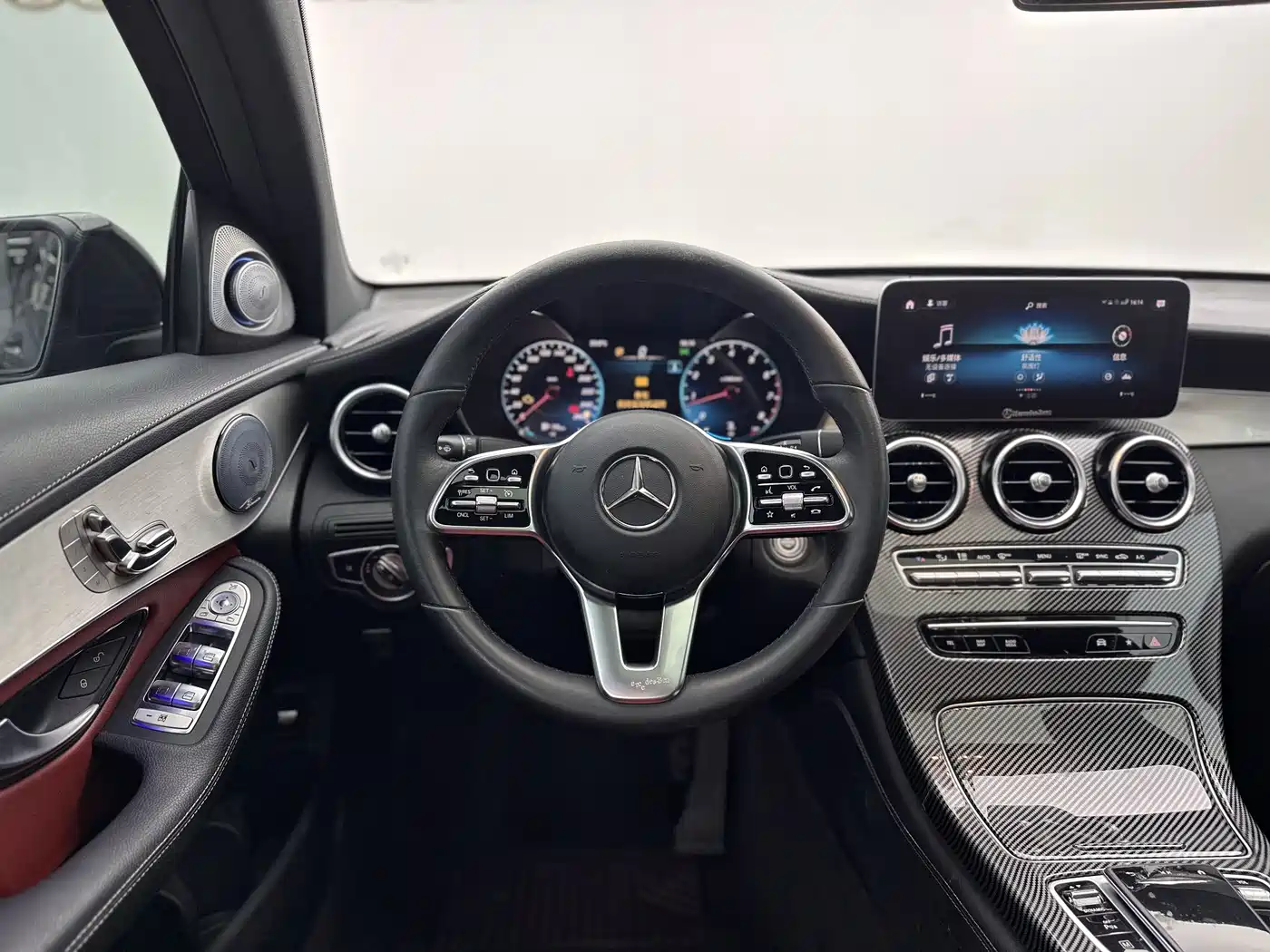 Mercedes-Benz GLC Coupe 2020 GLC 260 4MATIC Coupe SUV фото 7