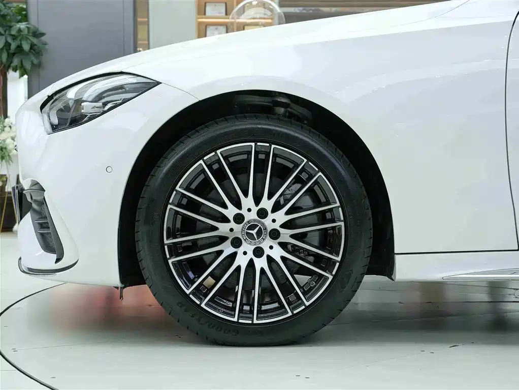 Mercedes-Benz C-Class 2024 Facelift C 260 L Sport фото 17