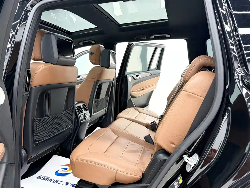 Mercedes-Benz GLS 2018 Facelift GLS 400 4MATIC Luxury фото 5
