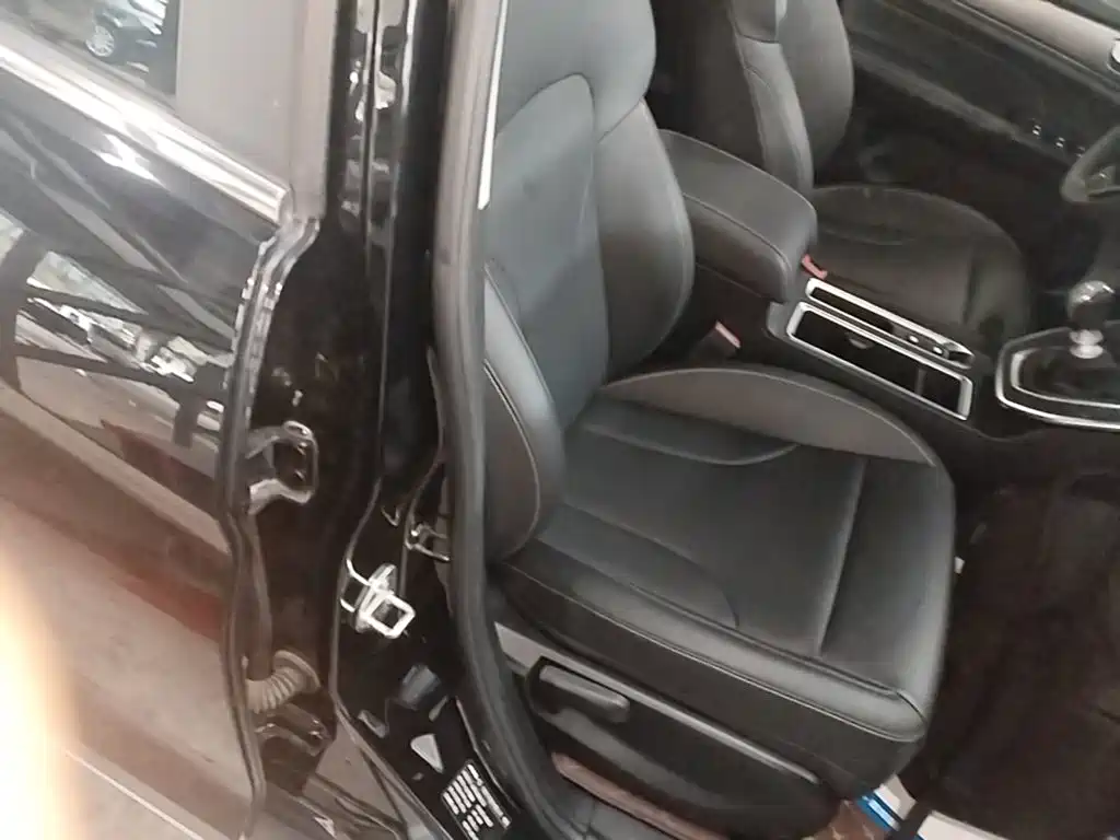Photo 25 - Haval M6