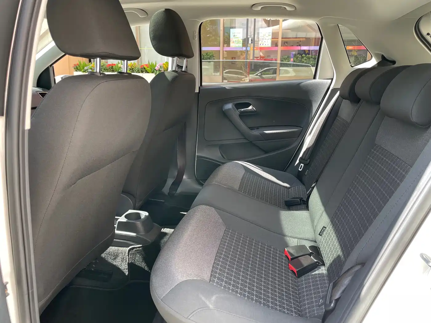 Volkswagen Polo 2018 1.5L Auto Comfort фото 15