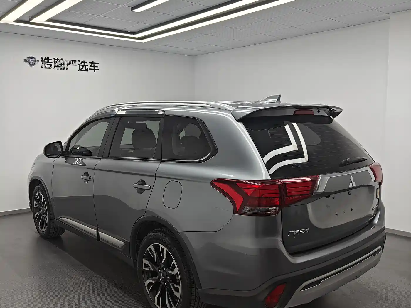 Mitsubishi Outlander 2019 2.0L 2WD Enjoy 5-Seater China VI фото 4